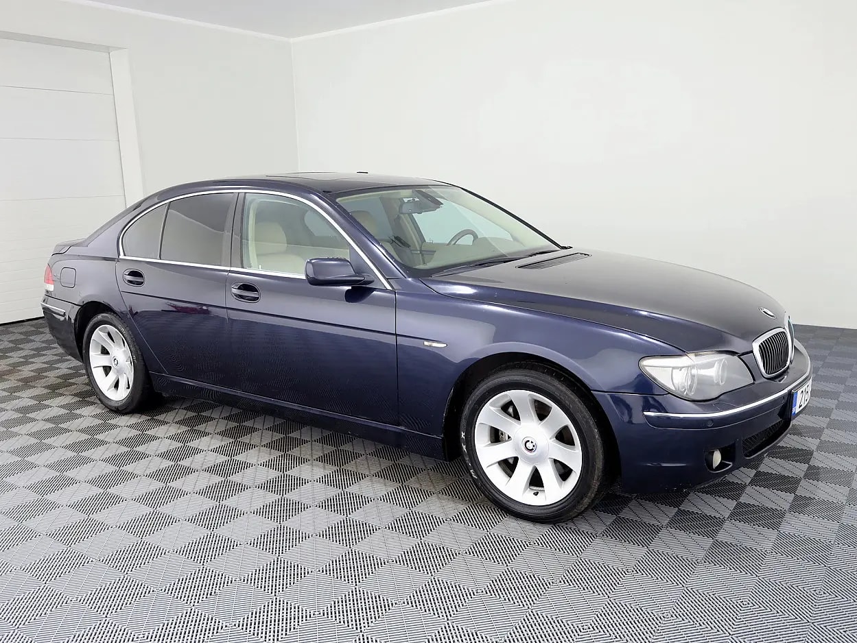 BMW 730