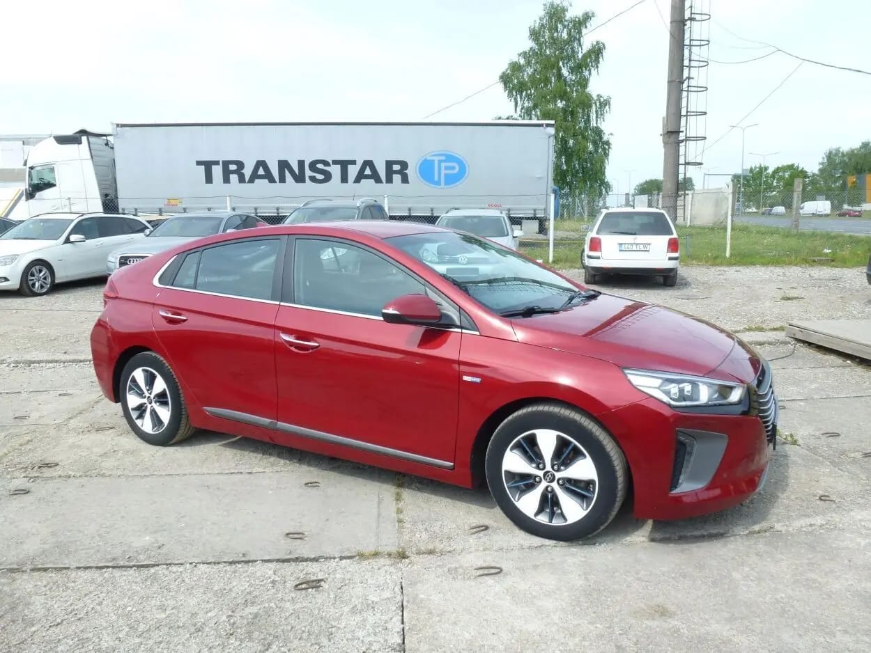 Hyundai IONIQ