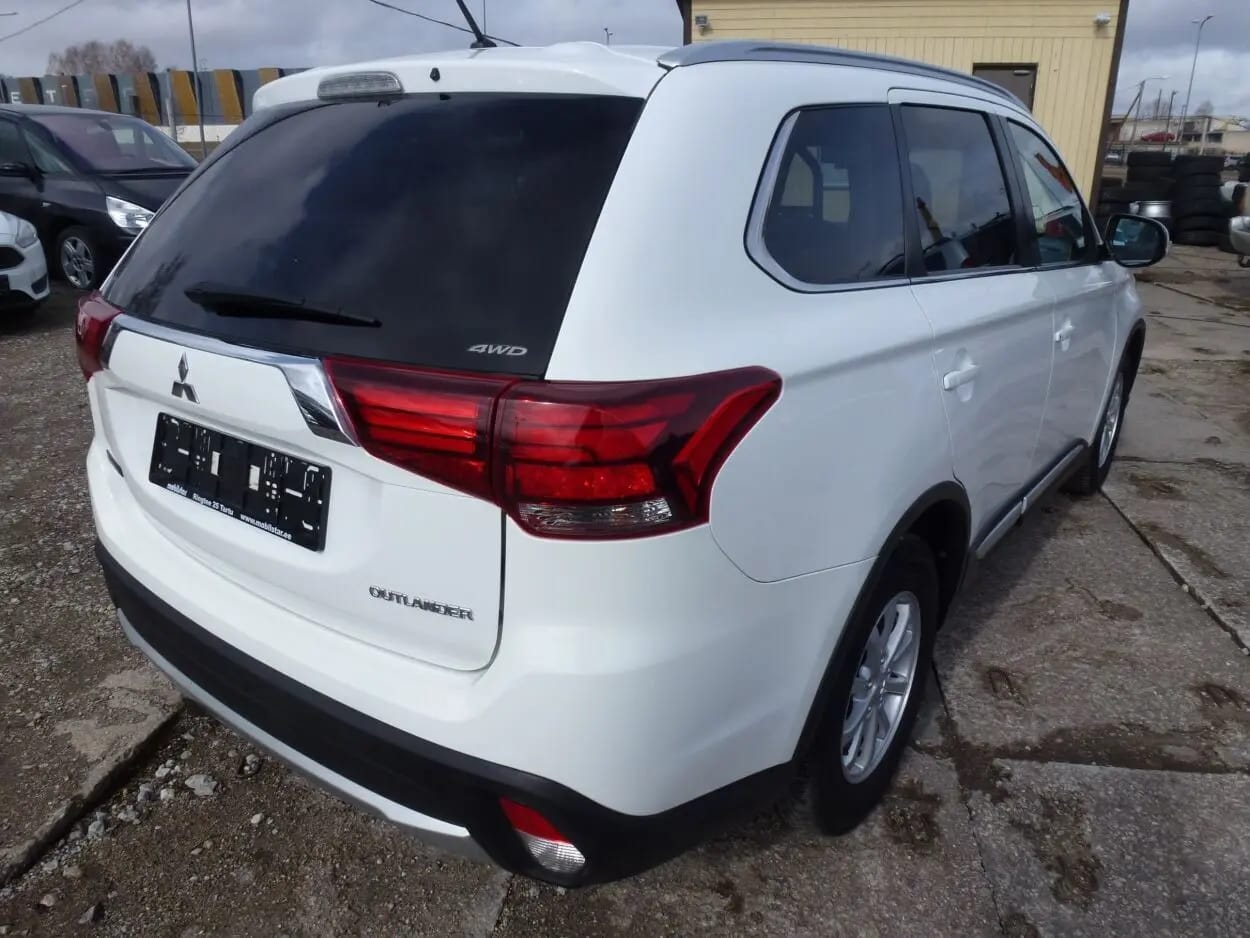Mitsubishi Outlander
