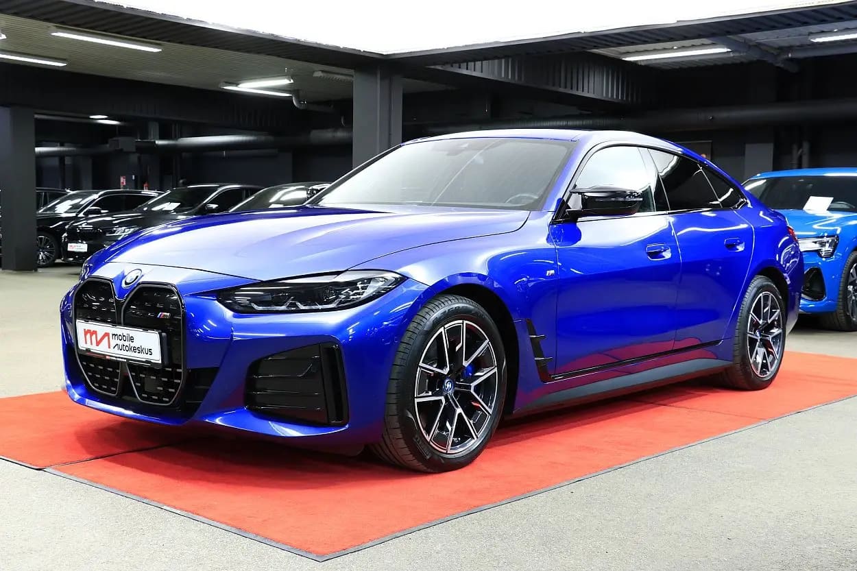 BMW i4