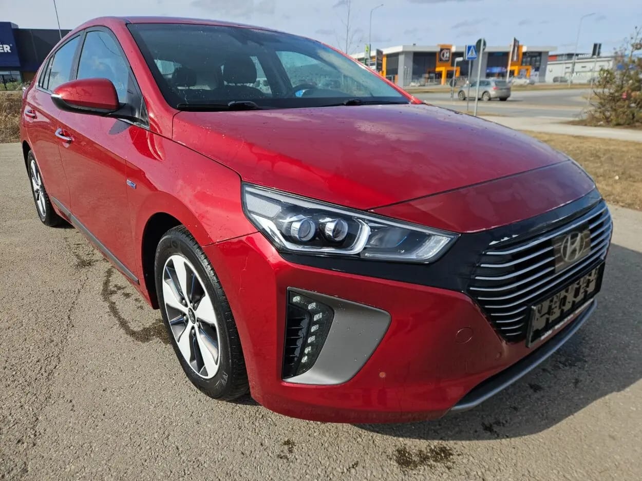 Hyundai IONIQ