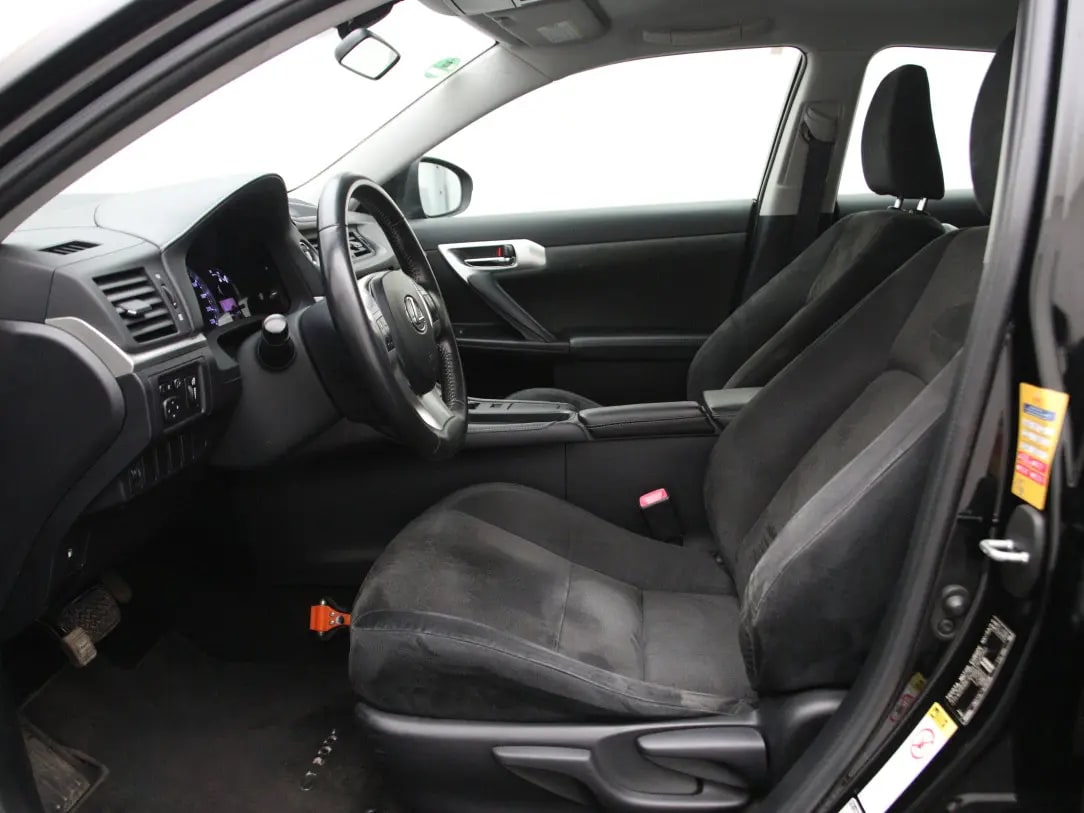 Lexus CT 200h