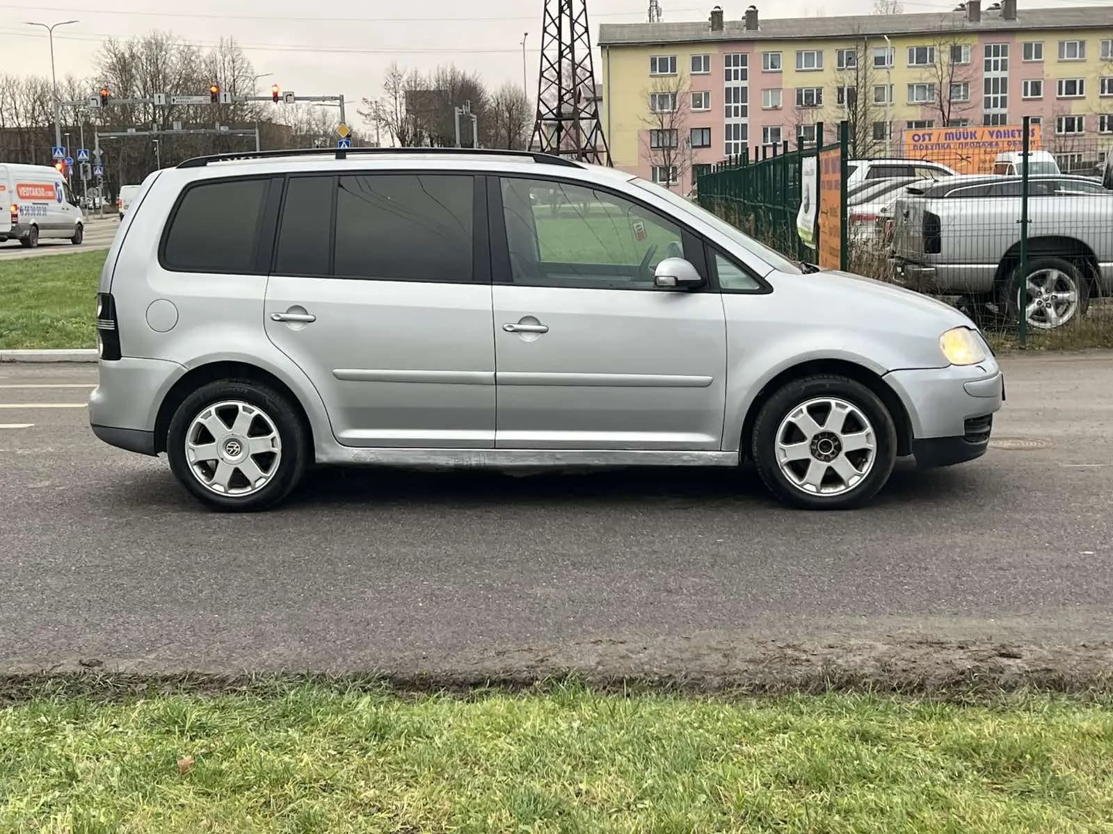 Volkswagen Touran