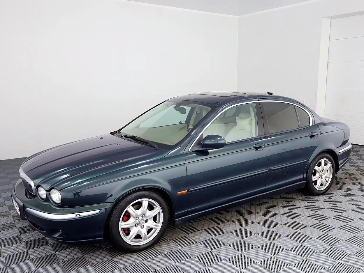 Jaguar X-Type