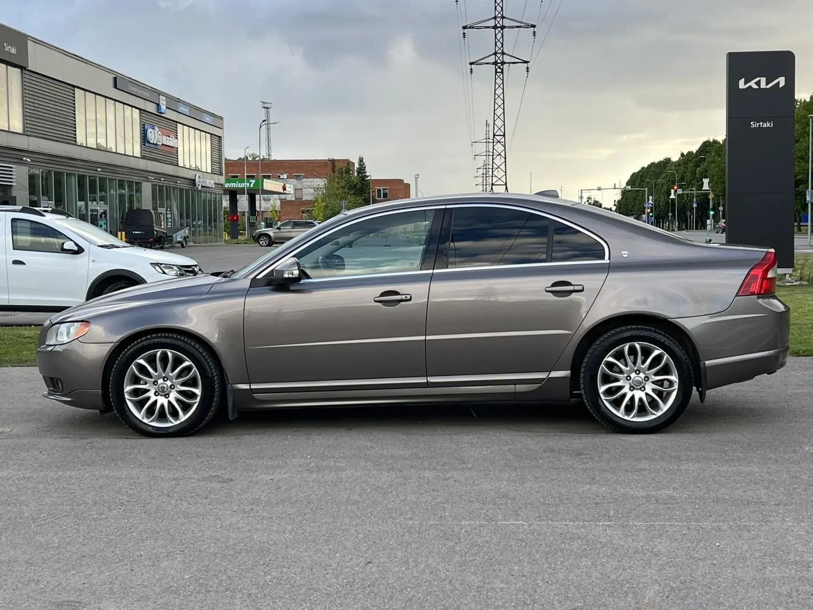 Volvo S80
