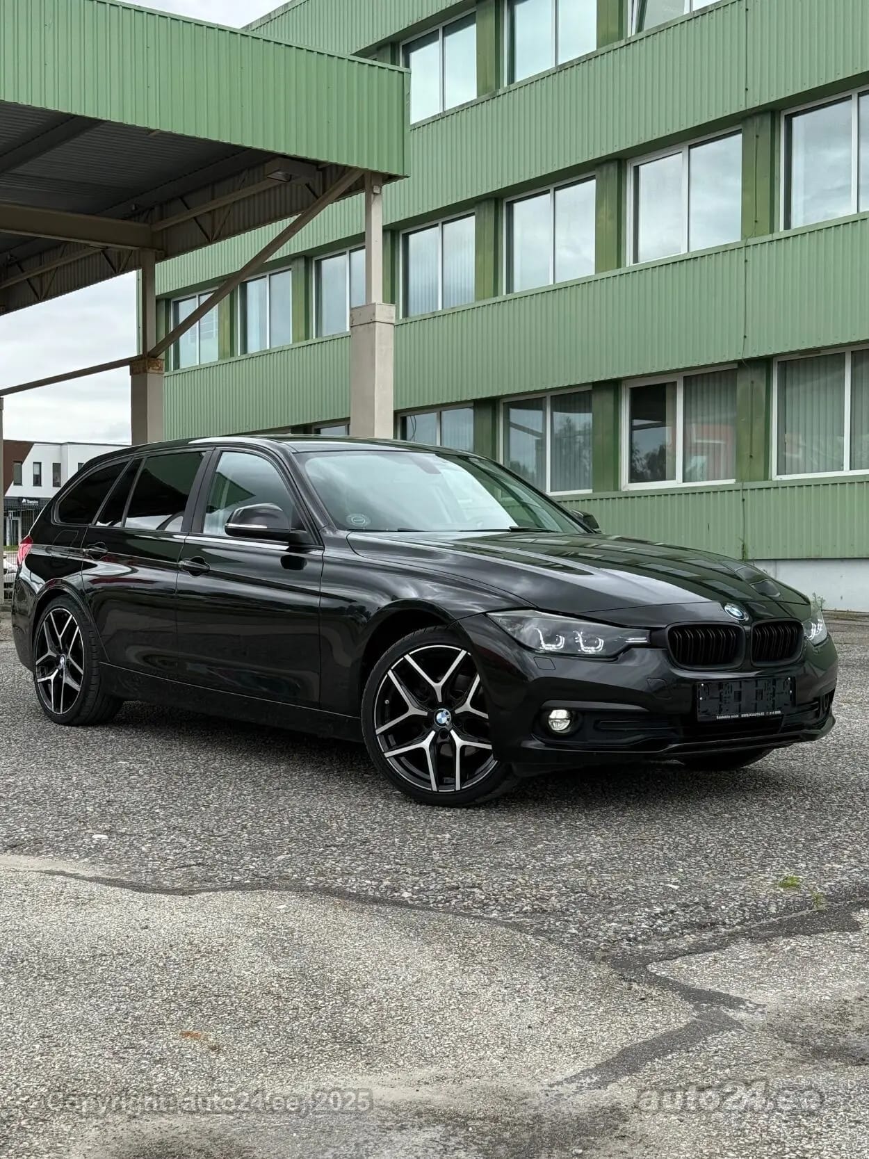 BMW 320