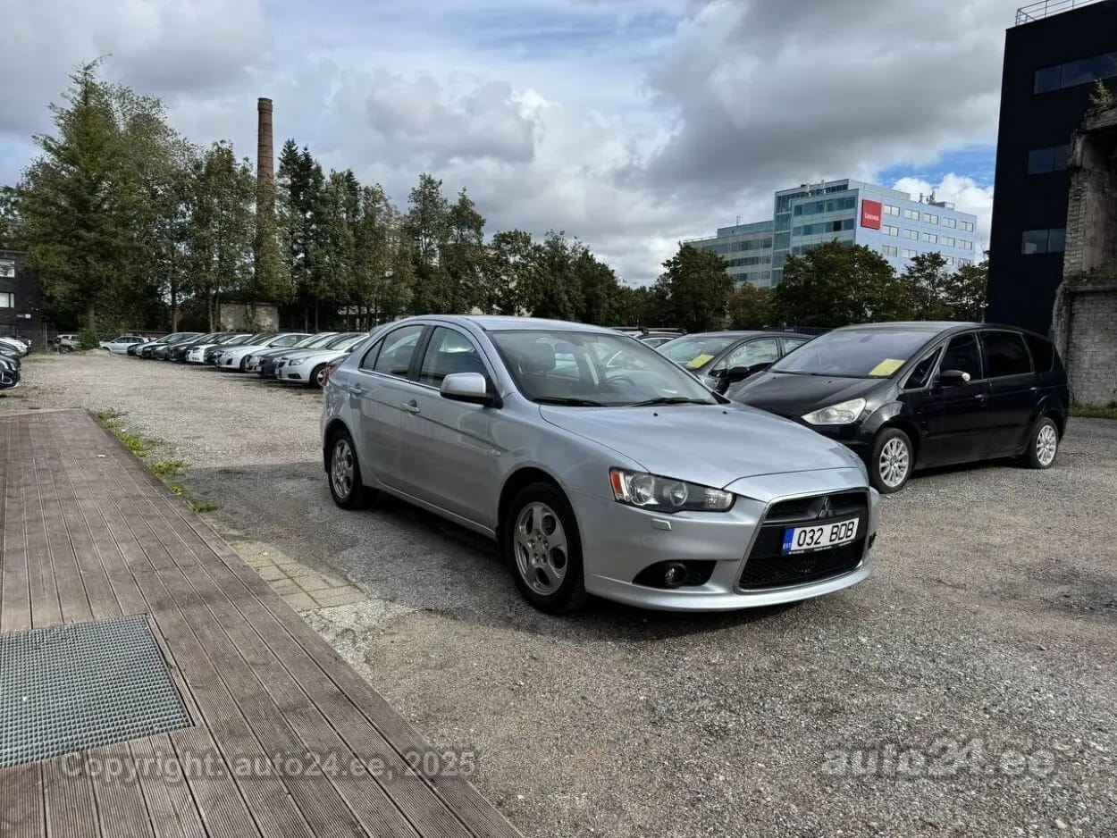 Mitsubishi Lancer