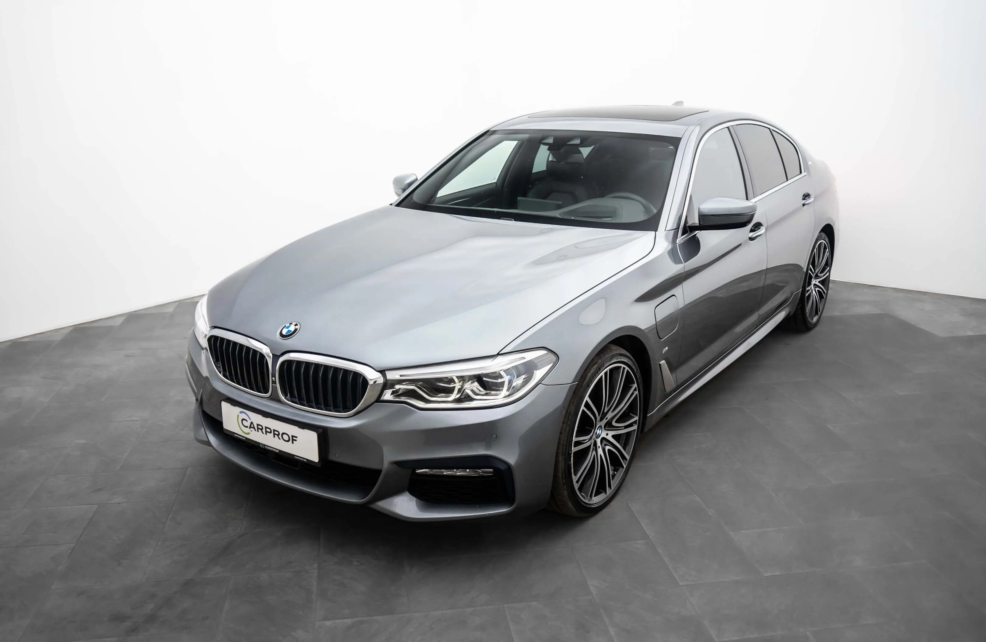 BMW 530