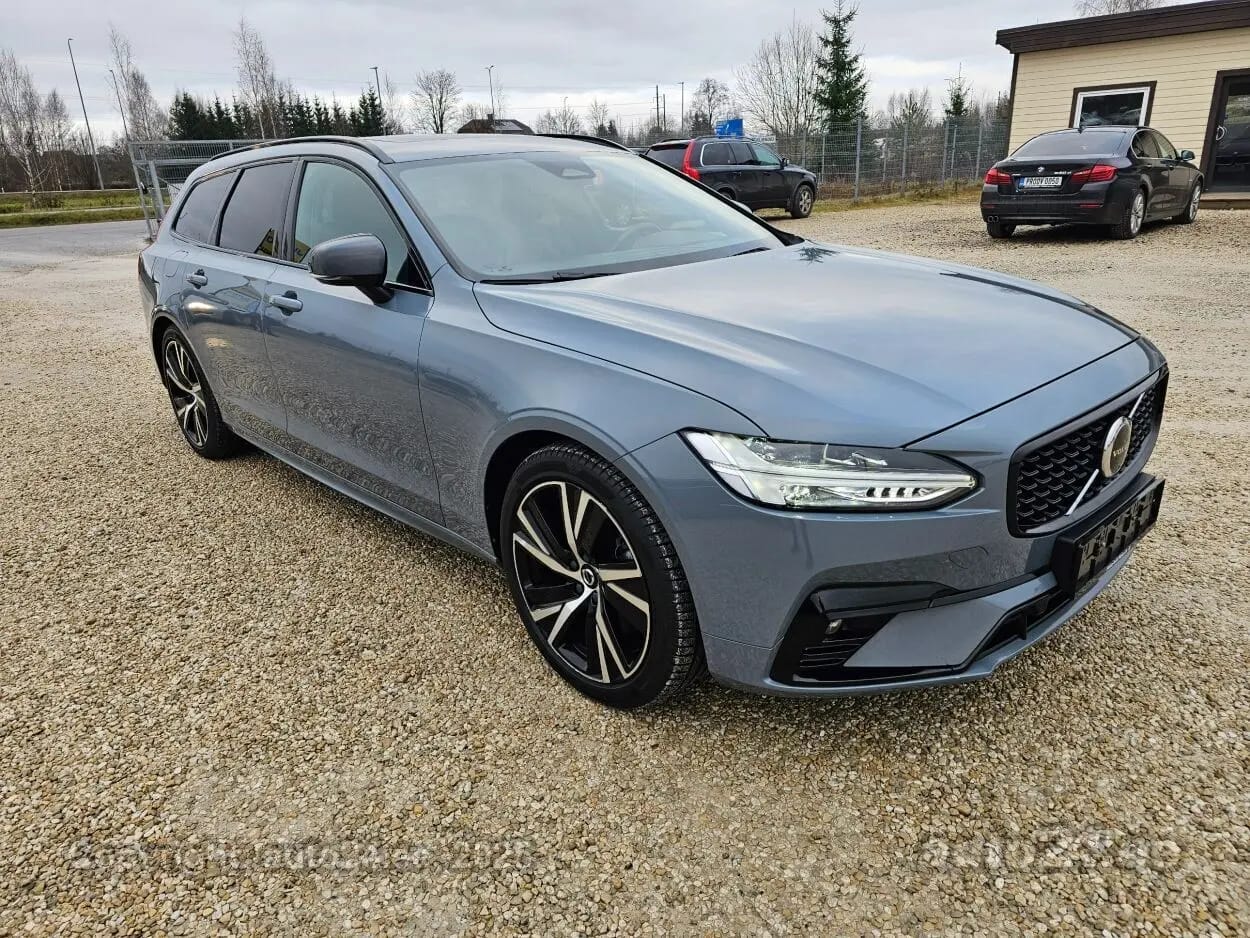 Volvo V90 Cross Country
