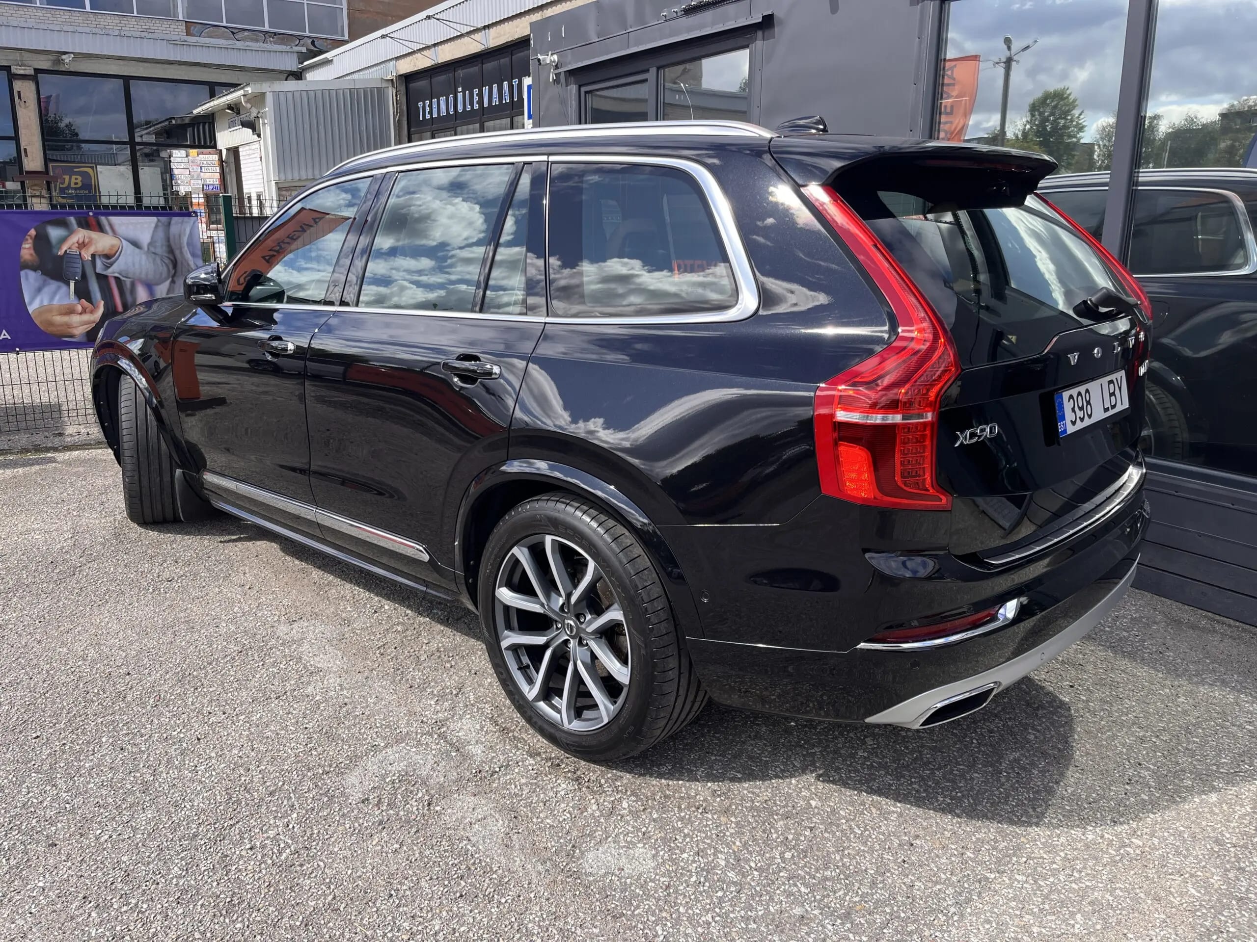 Volvo XC90