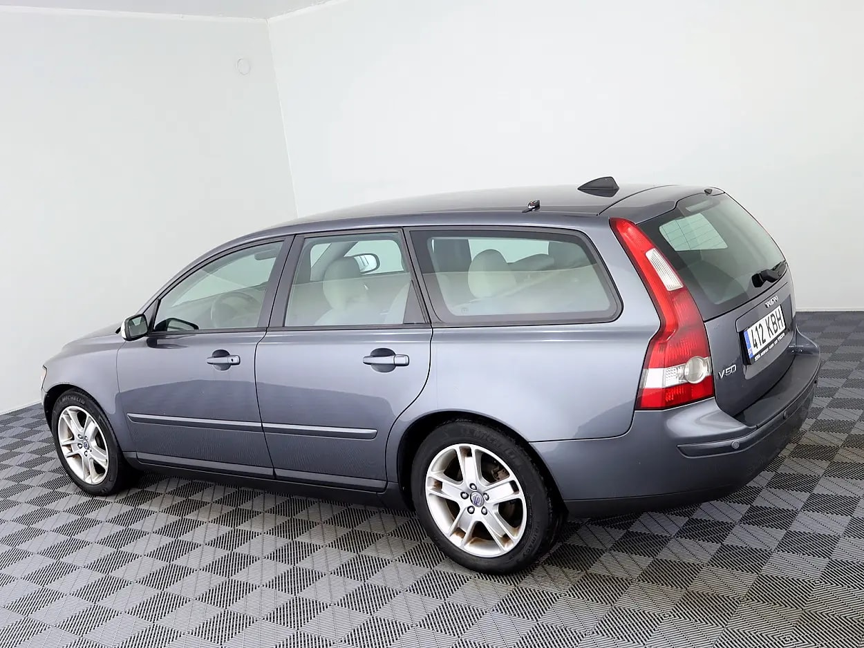Volvo V50