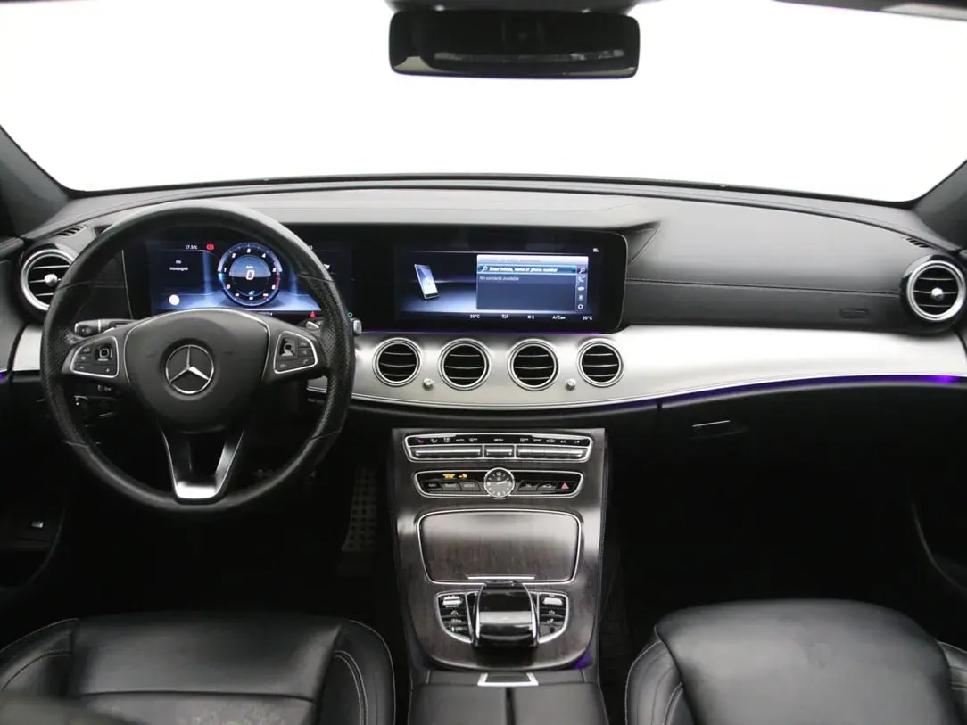 Mercedes-Benz E 220
