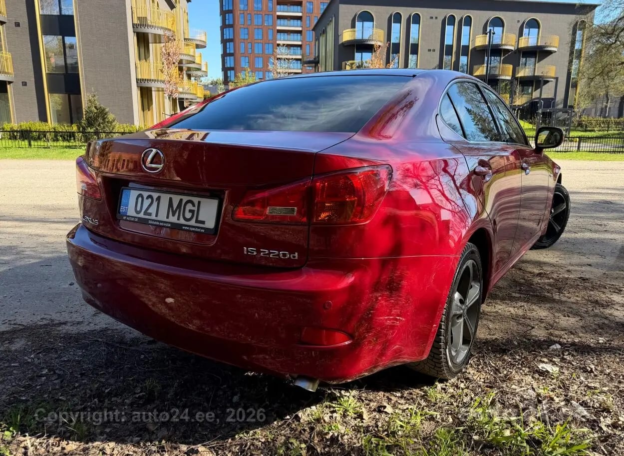 Lexus IS 220