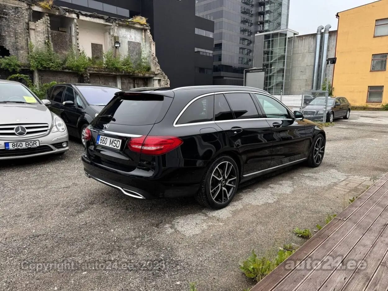 Mercedes-Benz C 220