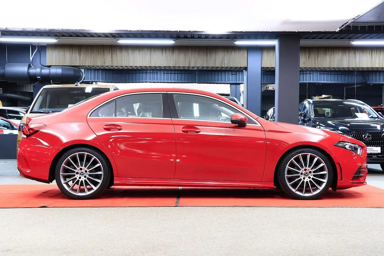Mercedes-Benz A 200