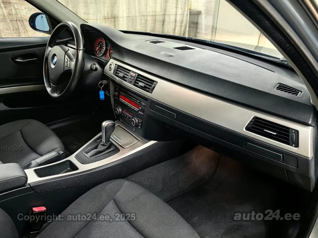 BMW 325