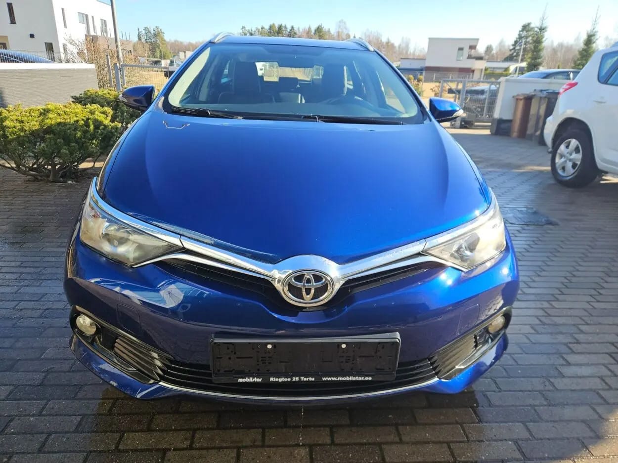 Toyota Auris Touring Sports