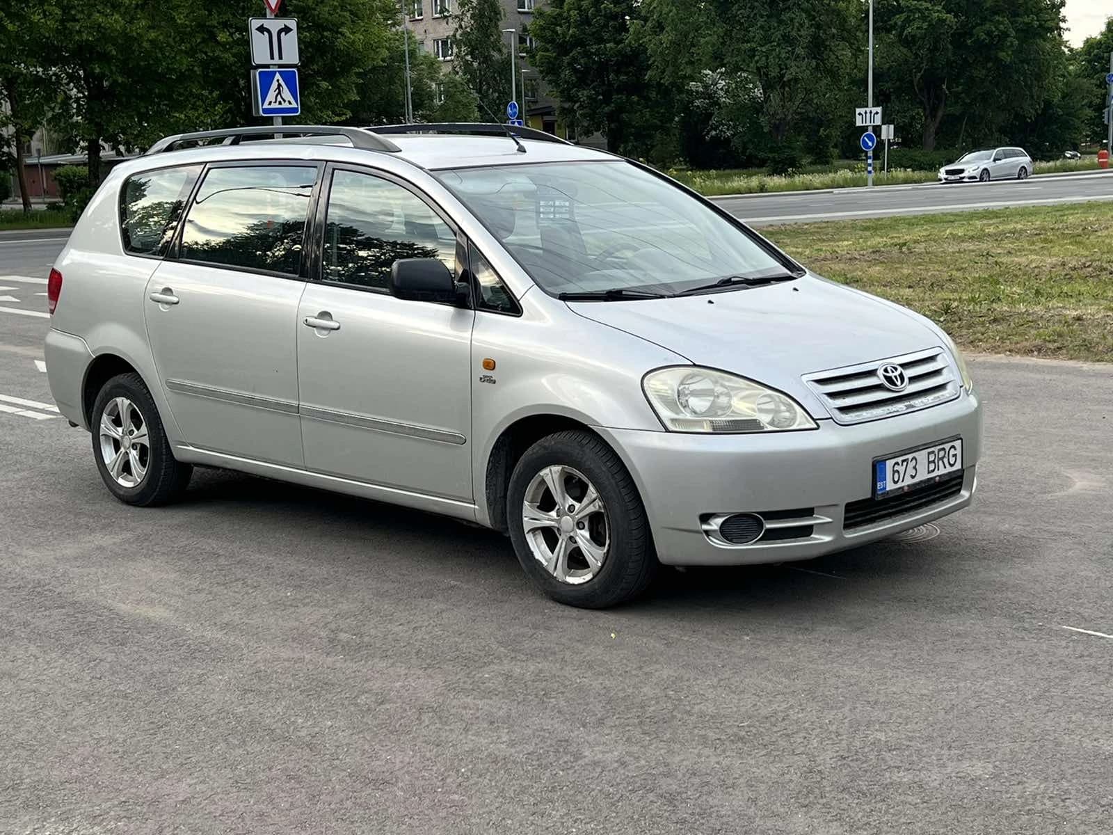 Toyota Avensis Verso