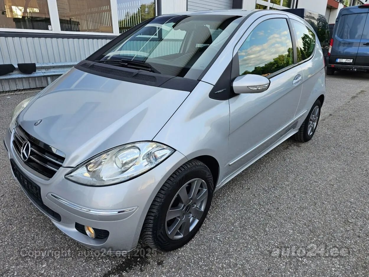 Mercedes-Benz A 180
