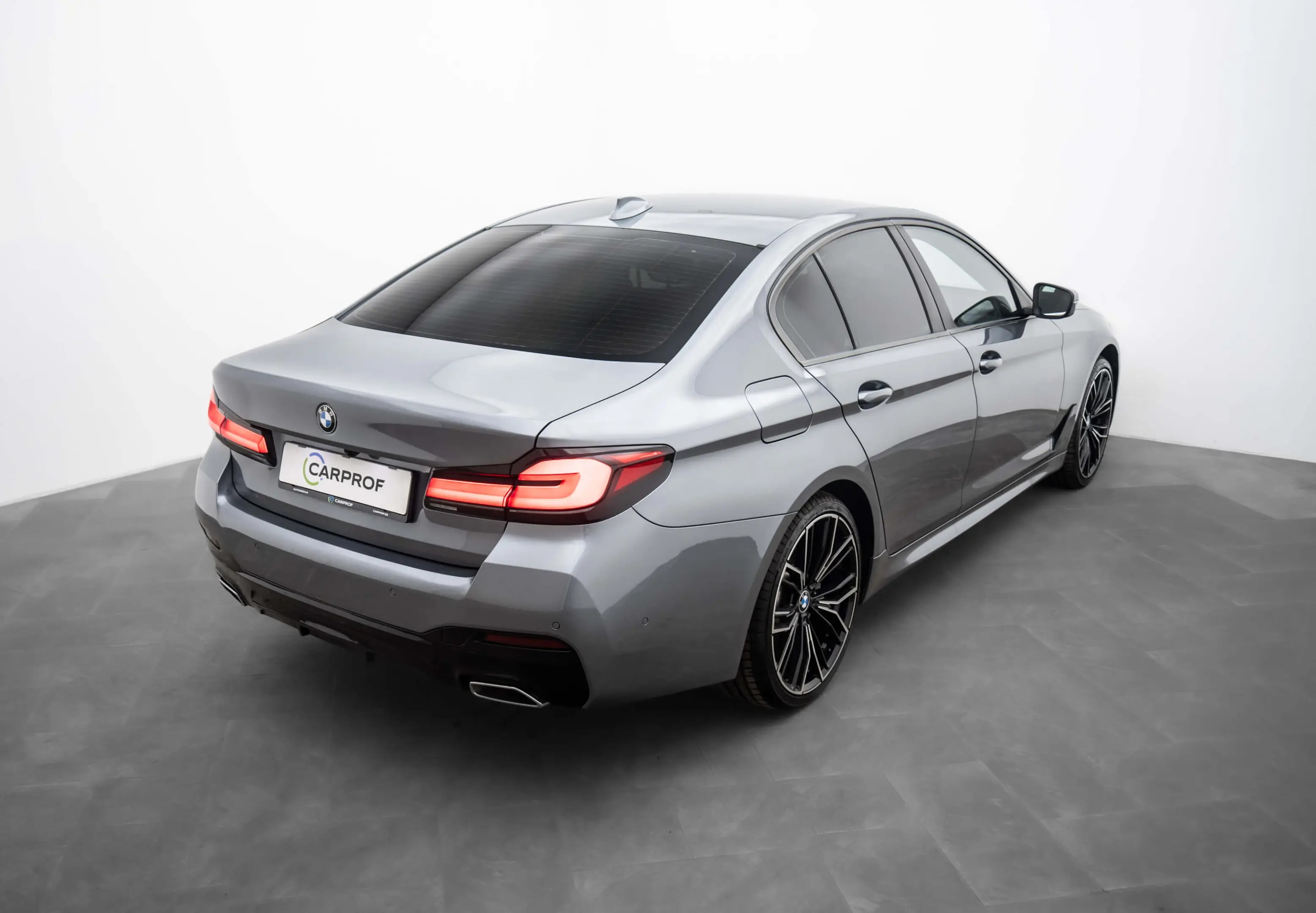 BMW 530