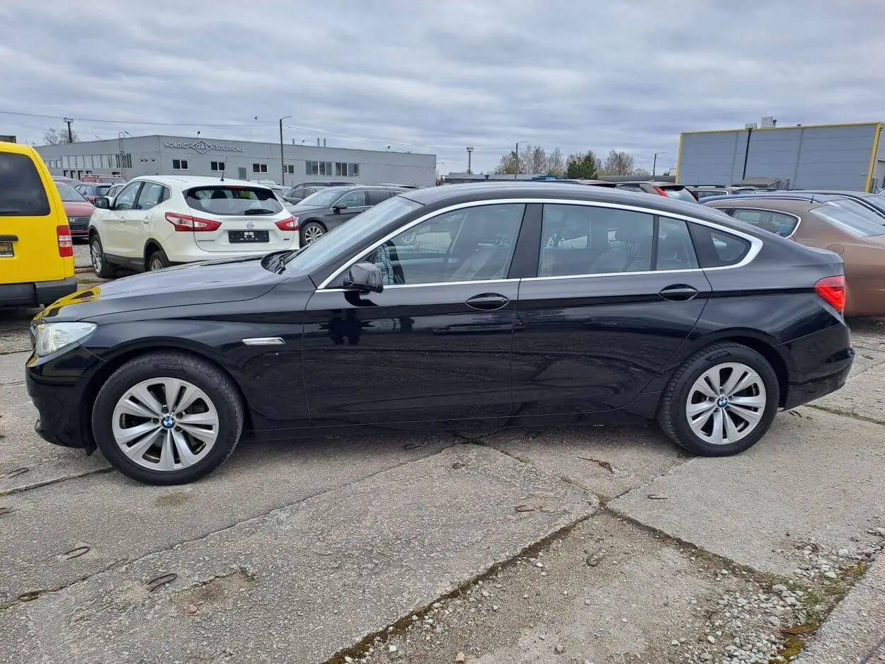 BMW 530