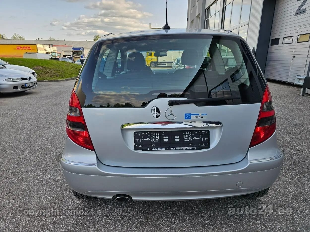Mercedes-Benz A 180
