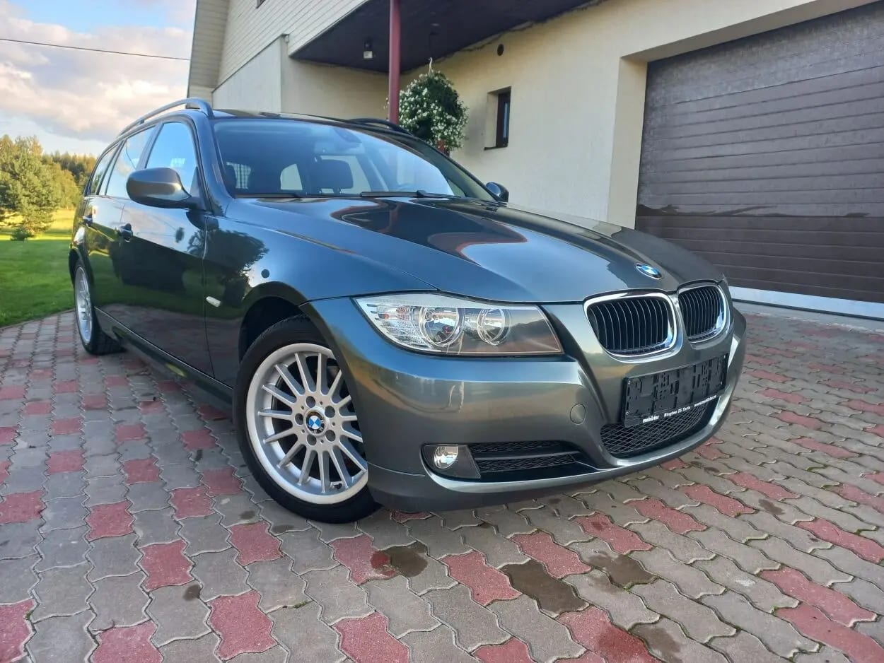 BMW 320