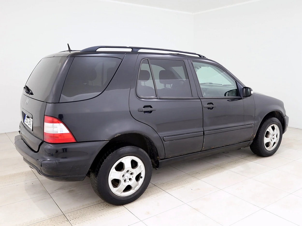 Mercedes-Benz ML 320