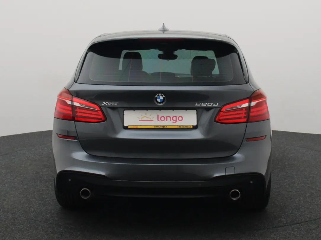 BMW 220