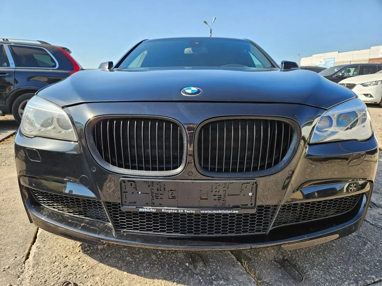BMW 730