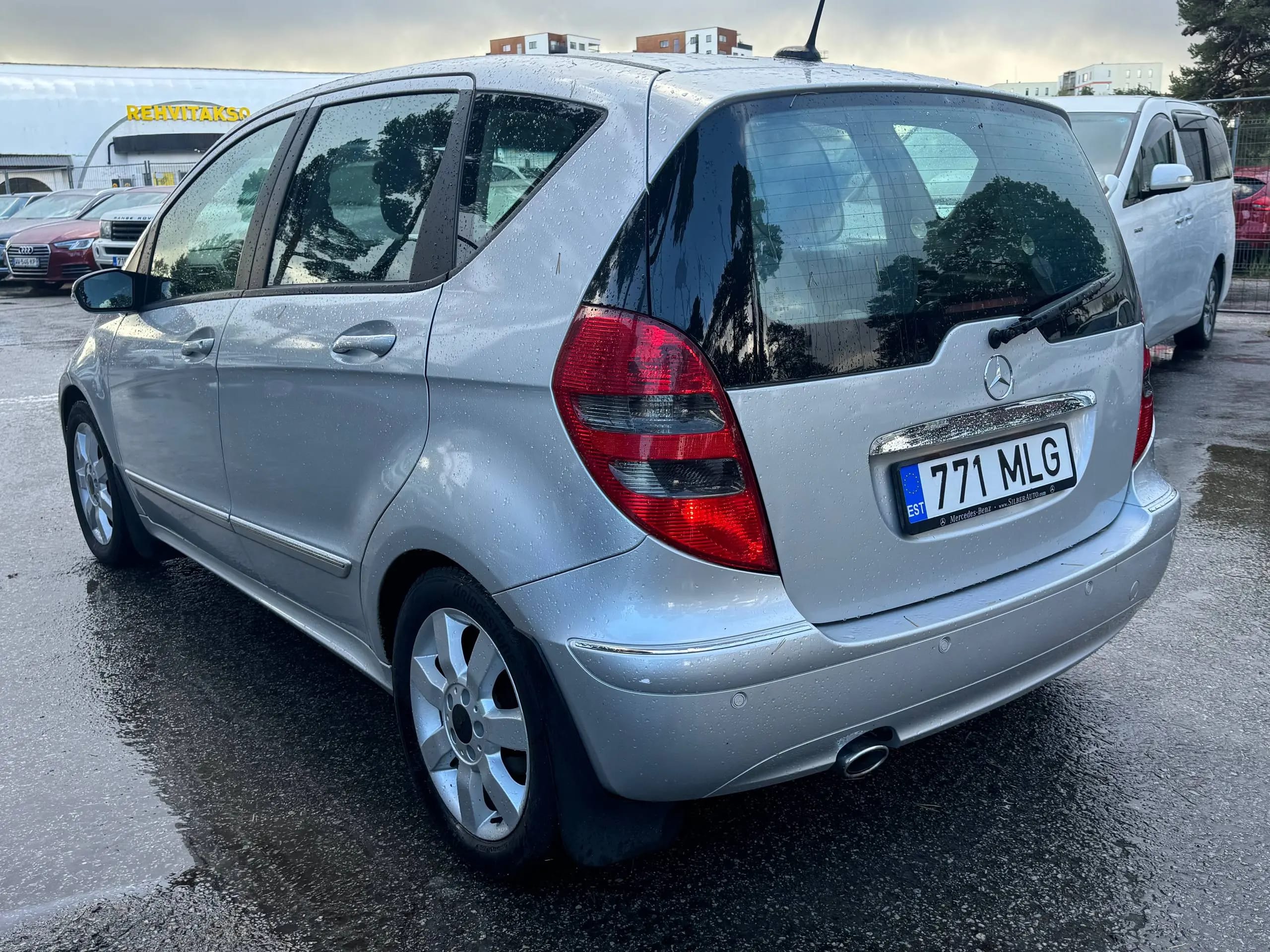 Mercedes-Benz A 200