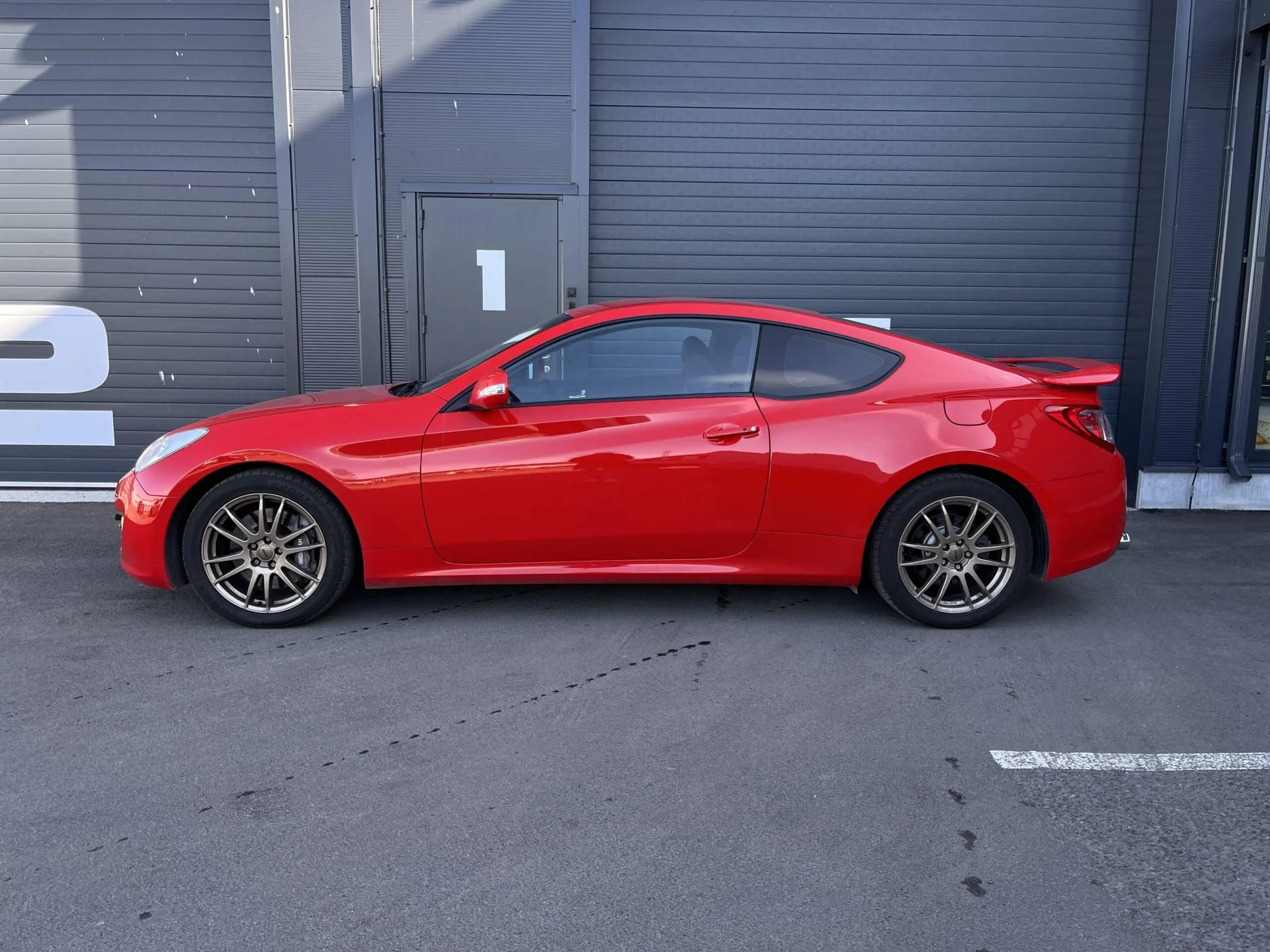 Hyundai Genesis