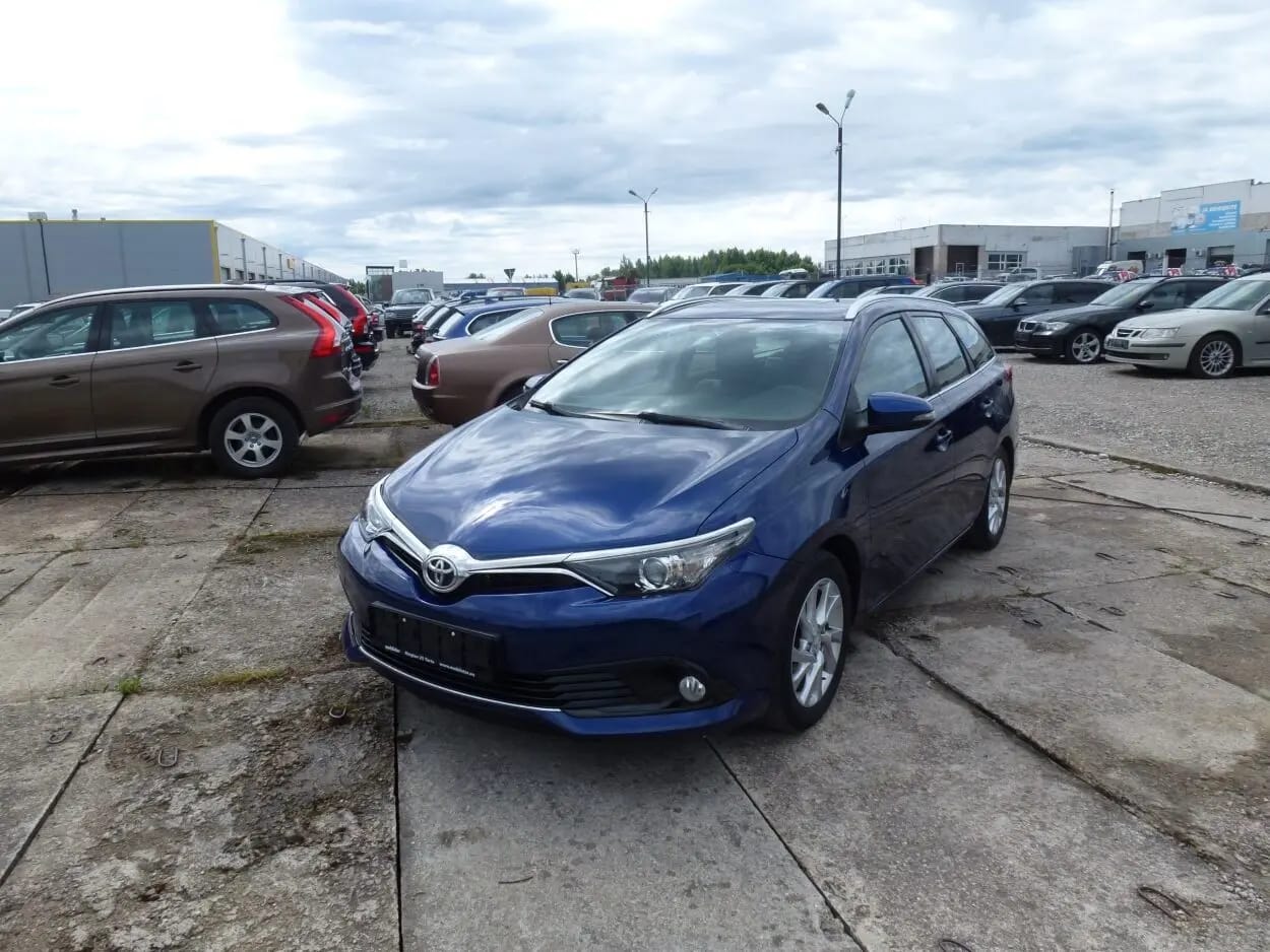 Toyota Auris Touring Sports