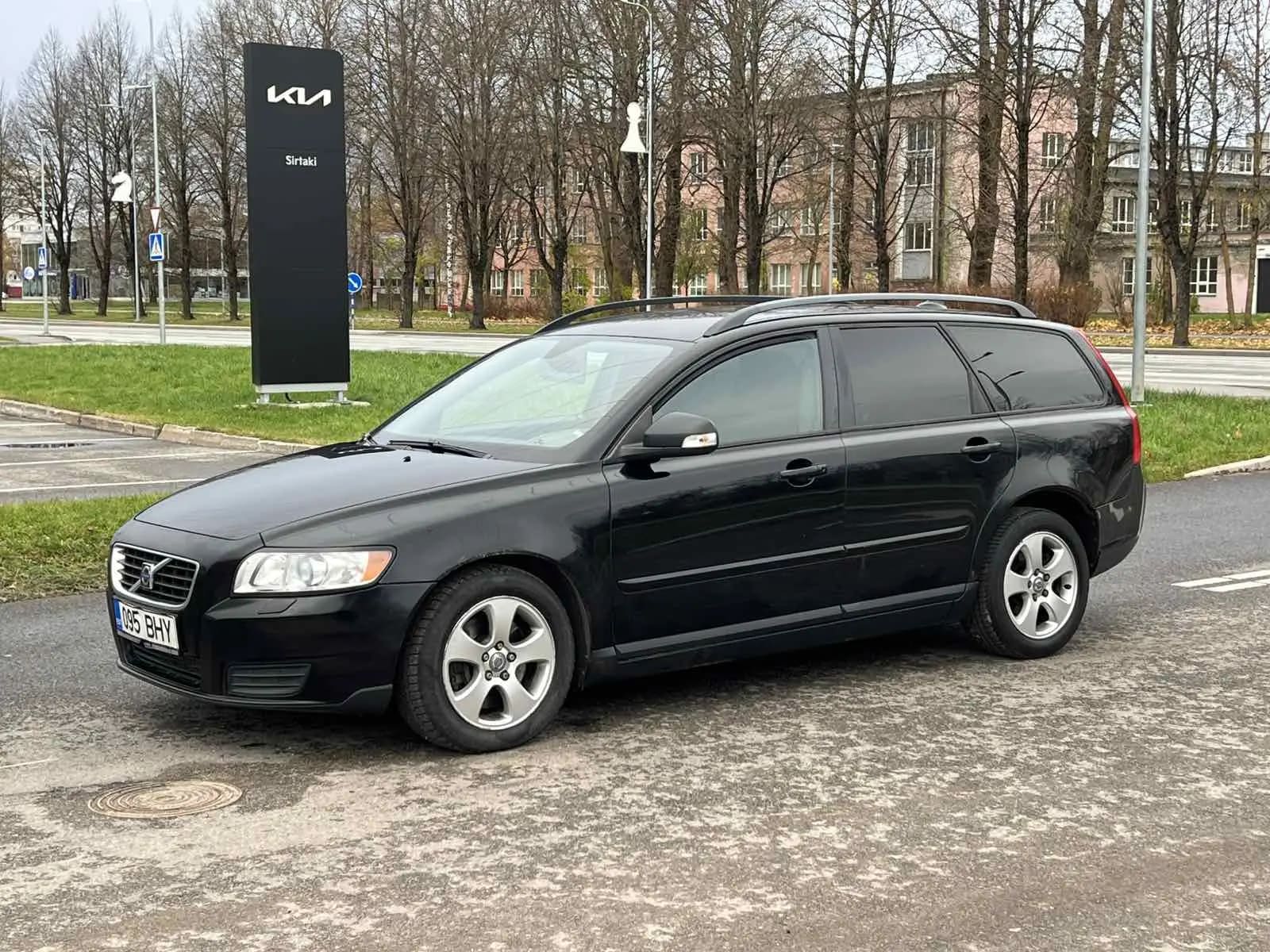 Volvo V50
