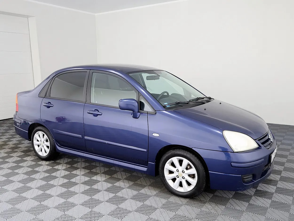 Suzuki Liana