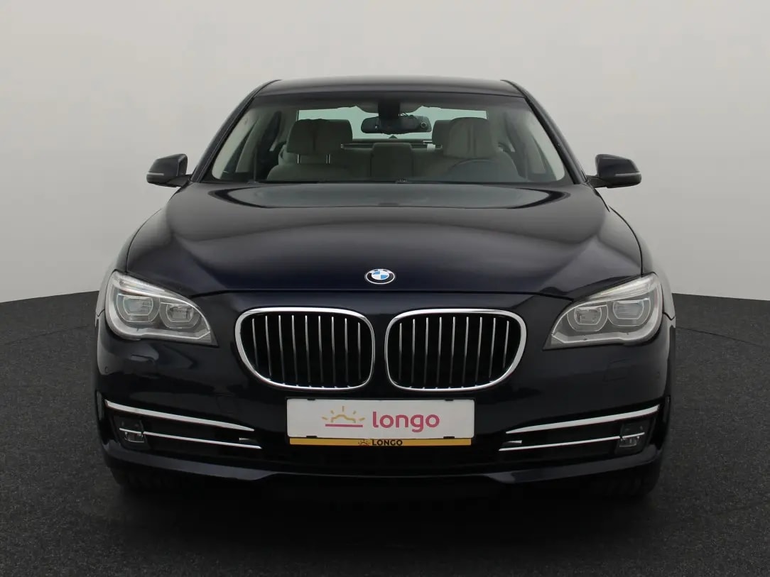 BMW 730