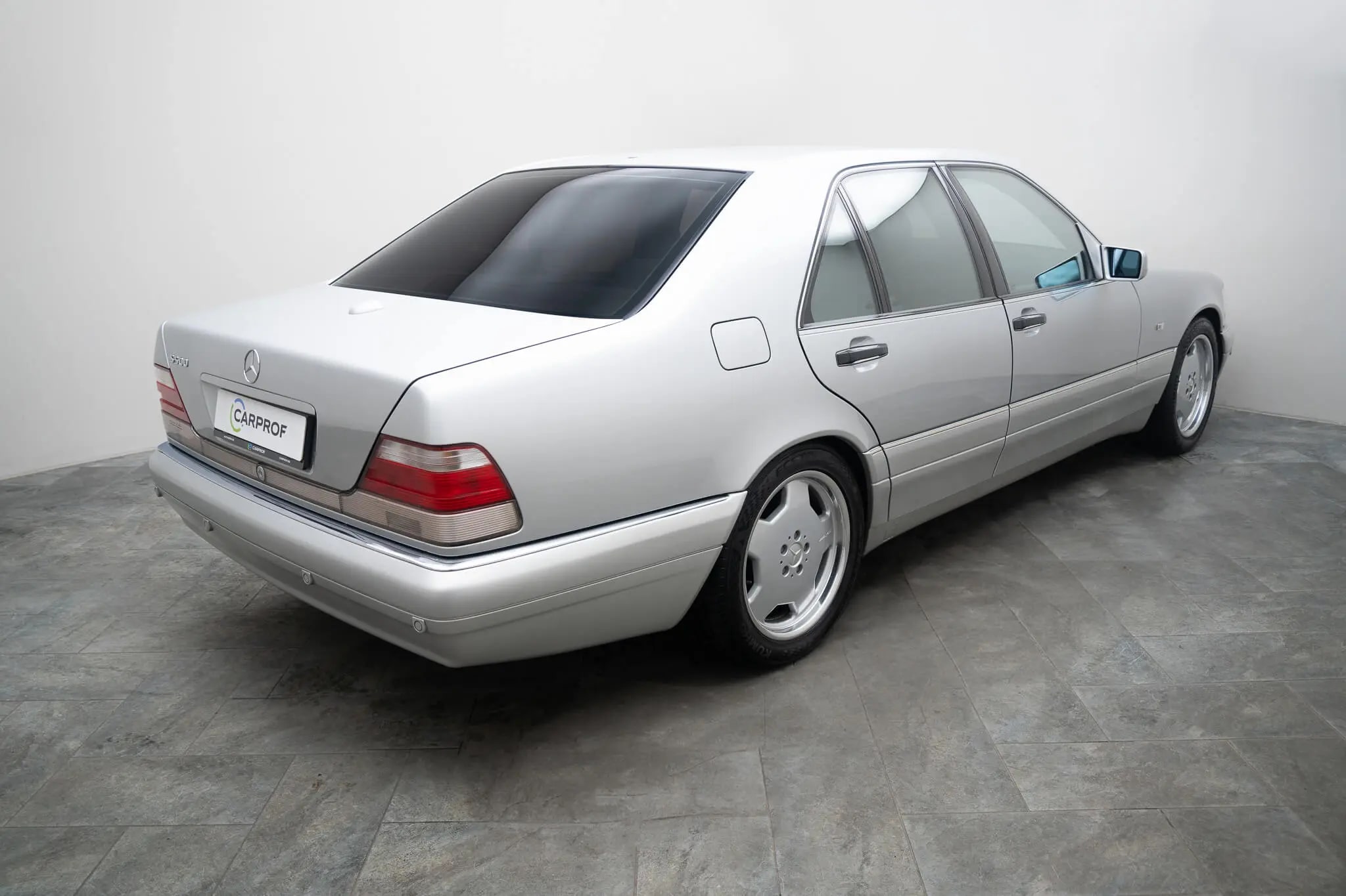 Mercedes-Benz S 500