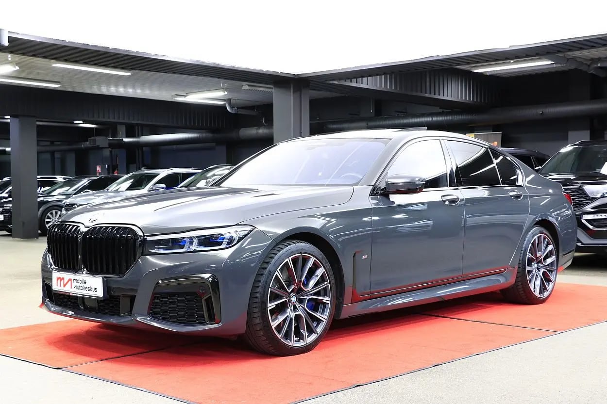 BMW 750