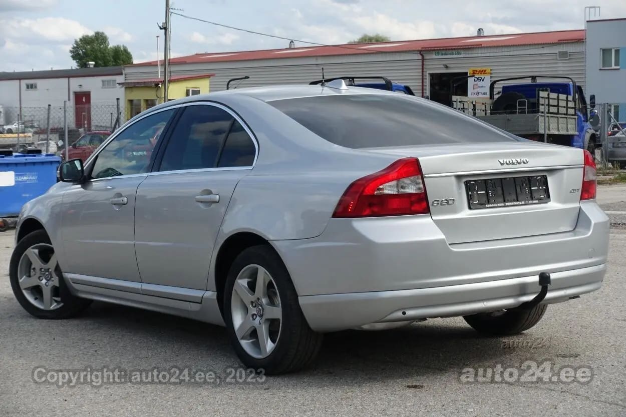 Volvo S80