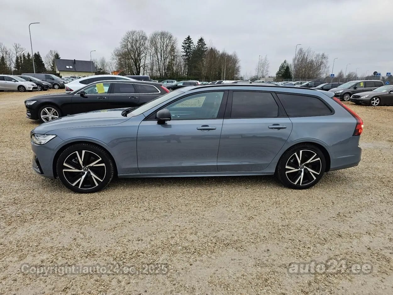 Volvo V90 Cross Country