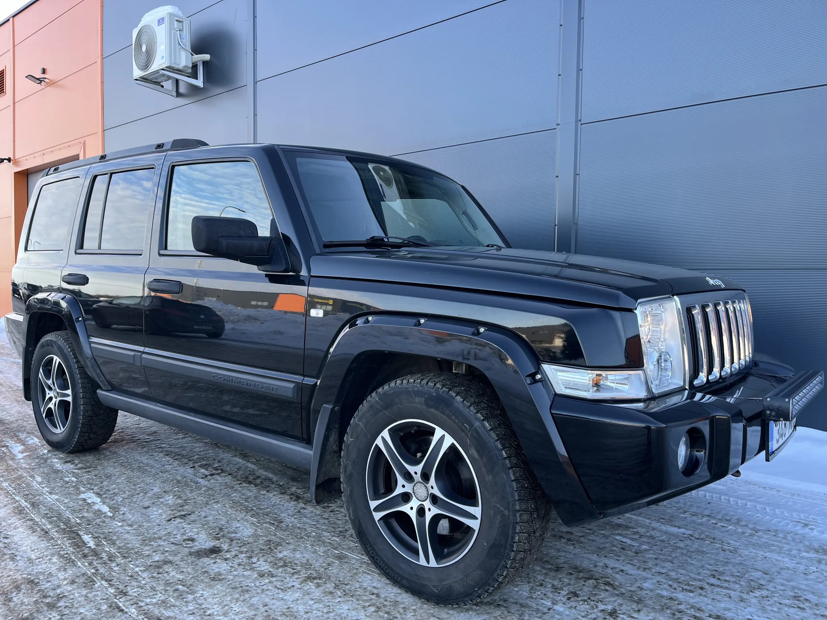 Jeep Commander