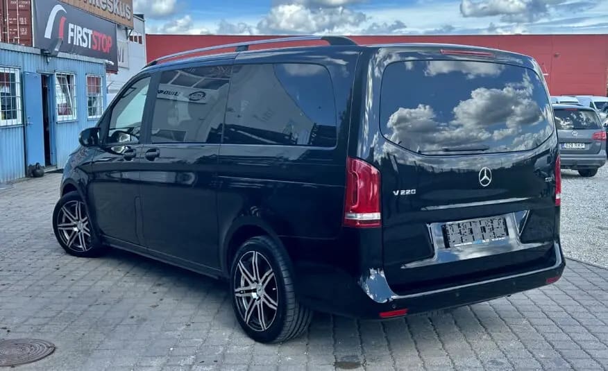 Mercedes-Benz V 220