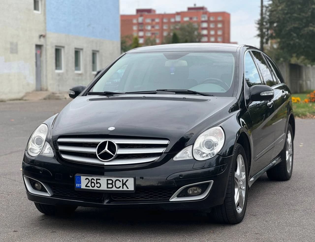 Mercedes-Benz R 320