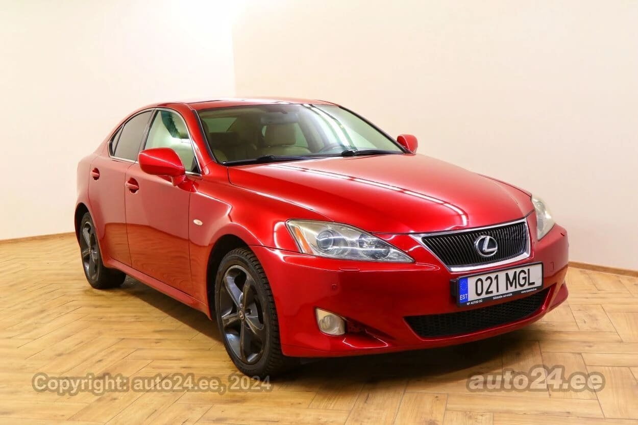 Lexus IS 220