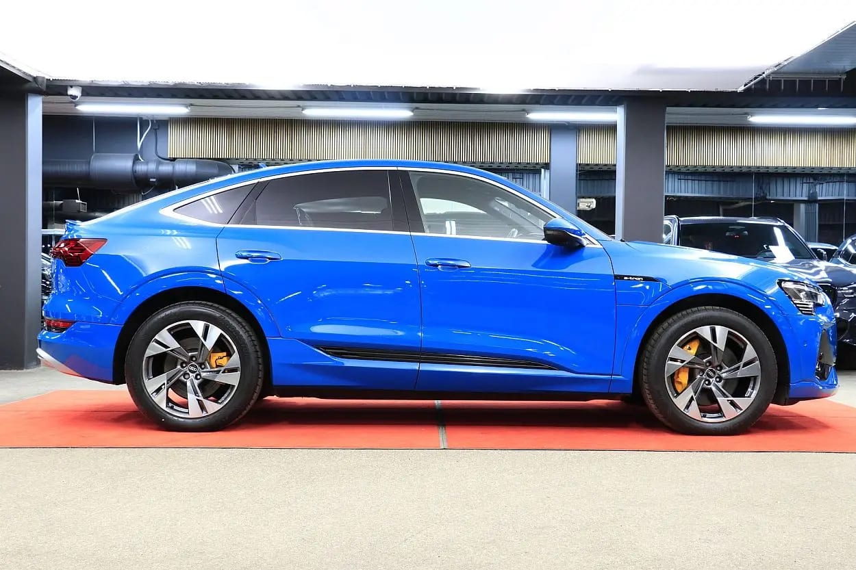 Audi e-tron