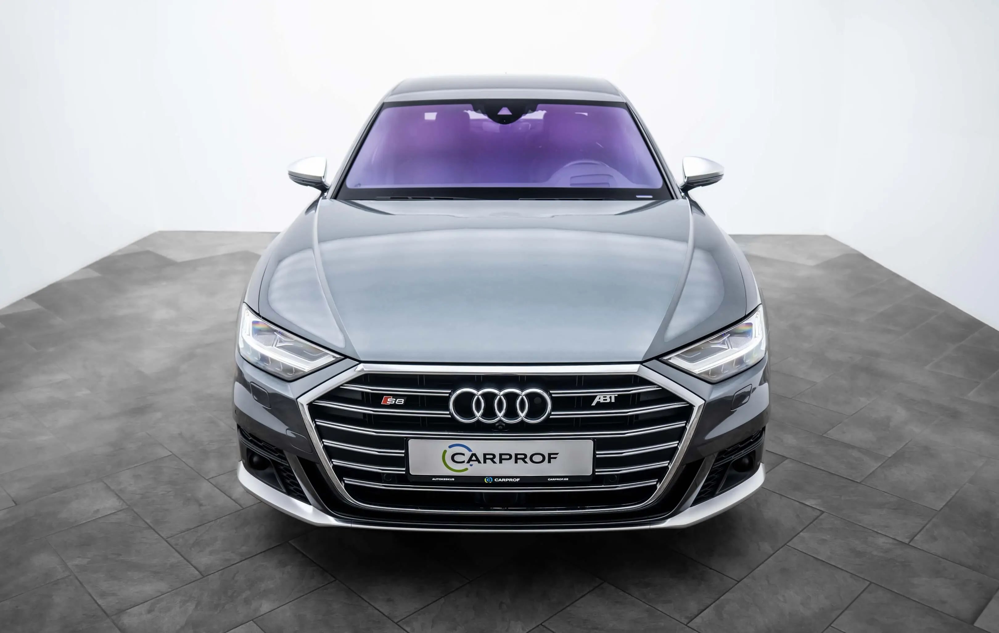 Audi S8