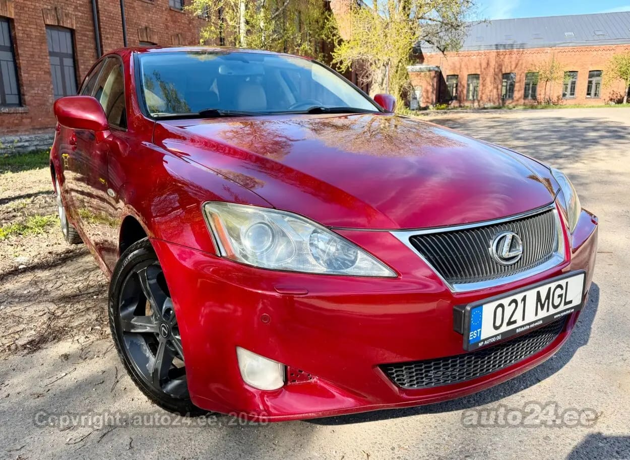 Lexus IS 220