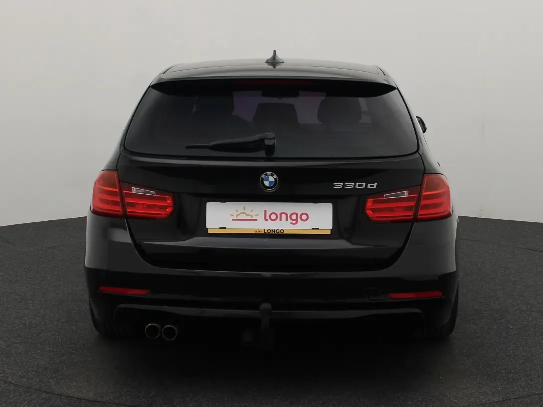 BMW 330