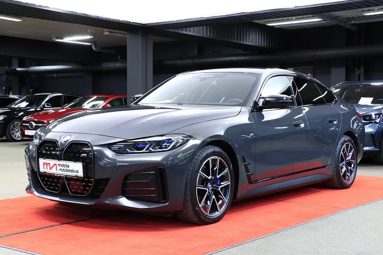 BMW i4
