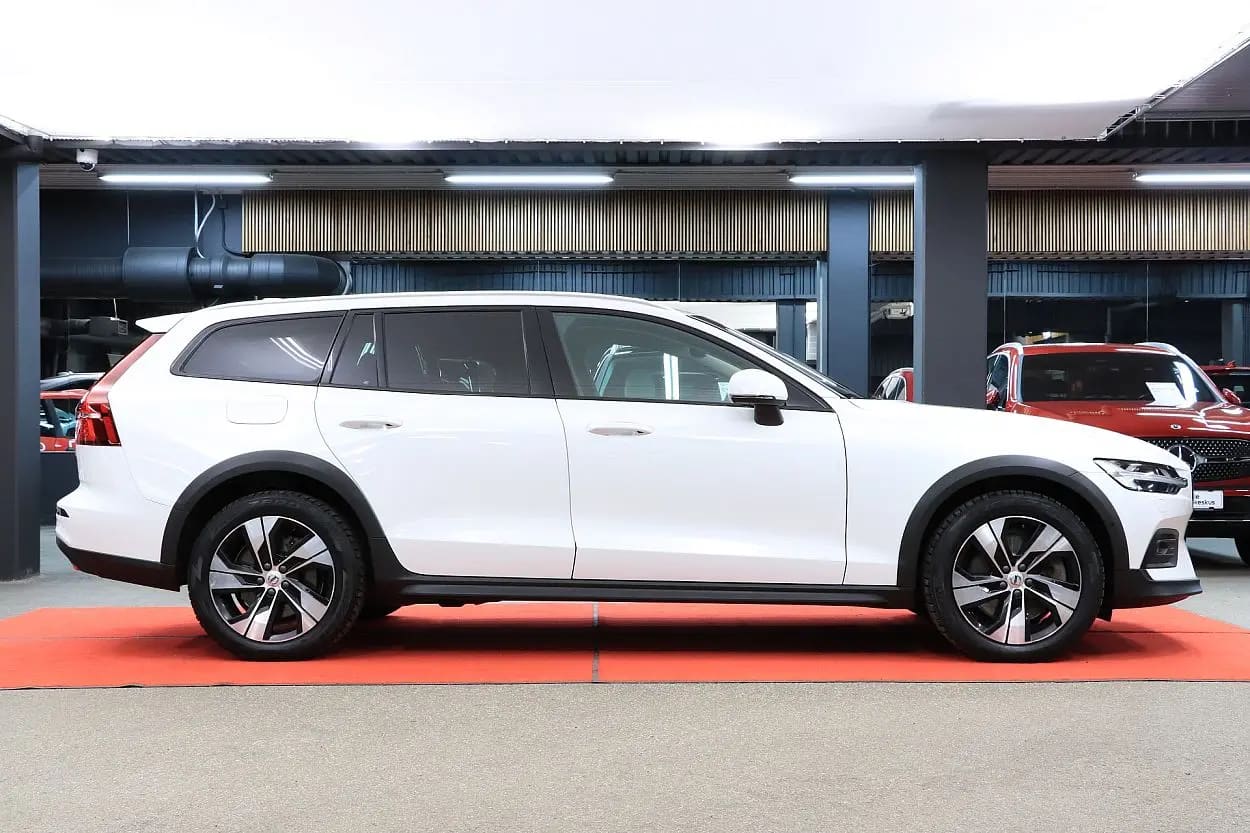 Volvo V60 Cross Country